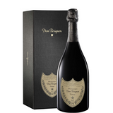 Bottiglia di Dom Perignon Vintage 2015 con astuccio