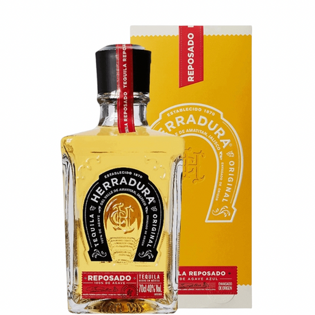 Bottiglia di tequila Herradura Reposado con astuccio