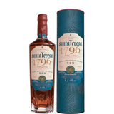 Bottiglia di rum Santa Teresa 1796 con astuccio